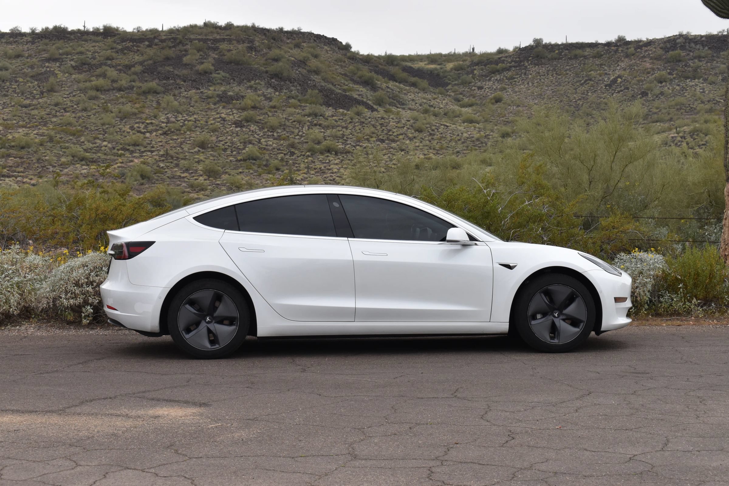 Used 2020 Tesla Model 3 Long Range AWD/4WD image 8