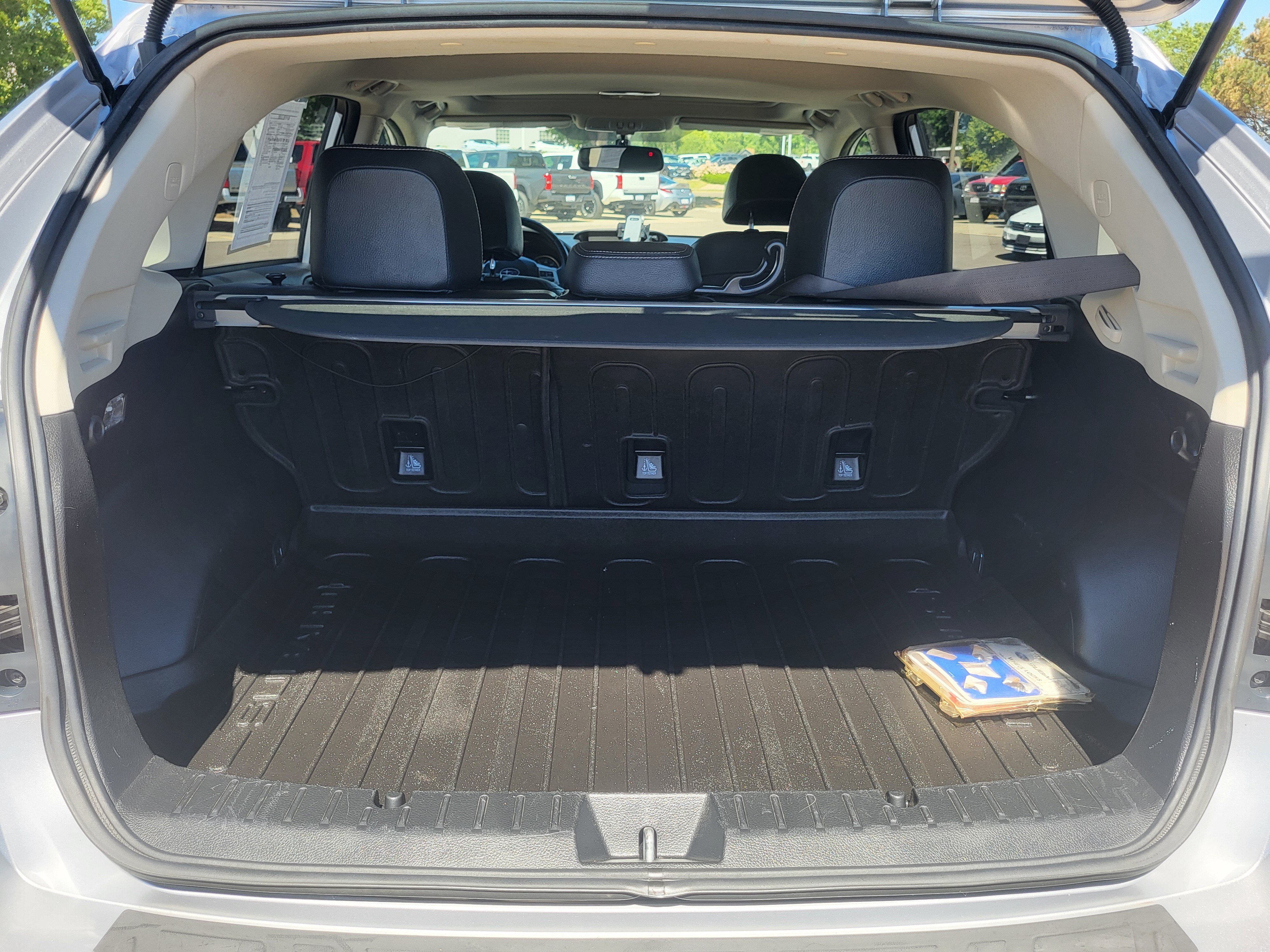 Used 2014 Subaru Crosstrek 2.0i Limited AWD/4WD image 25
