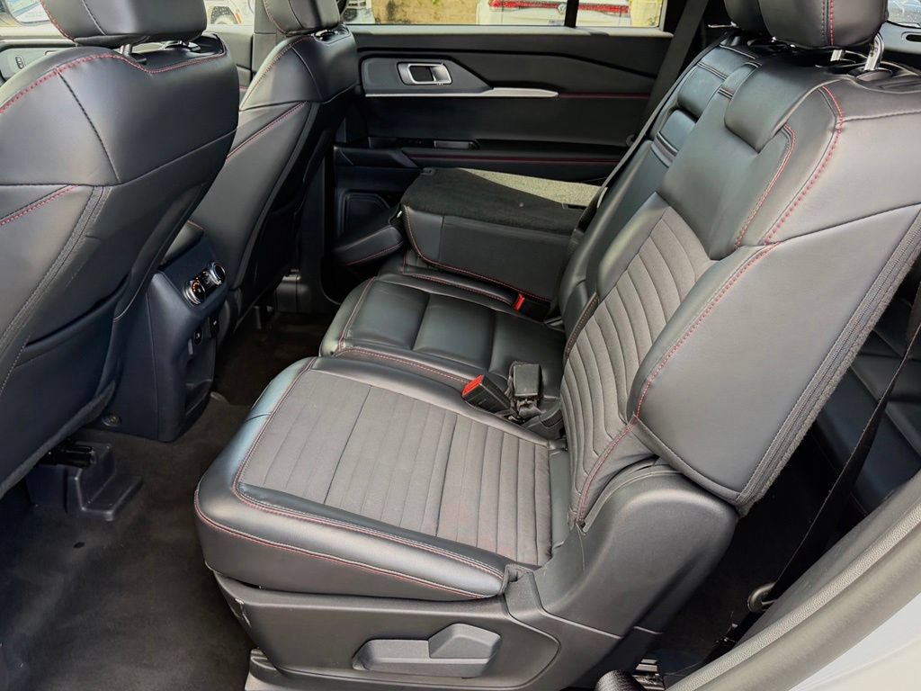 Used 2026 Ford Explorer ST-Line RWD image 30