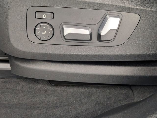 Used 2021 BMW X5 xDrive40i w/ M Sport Package image 15