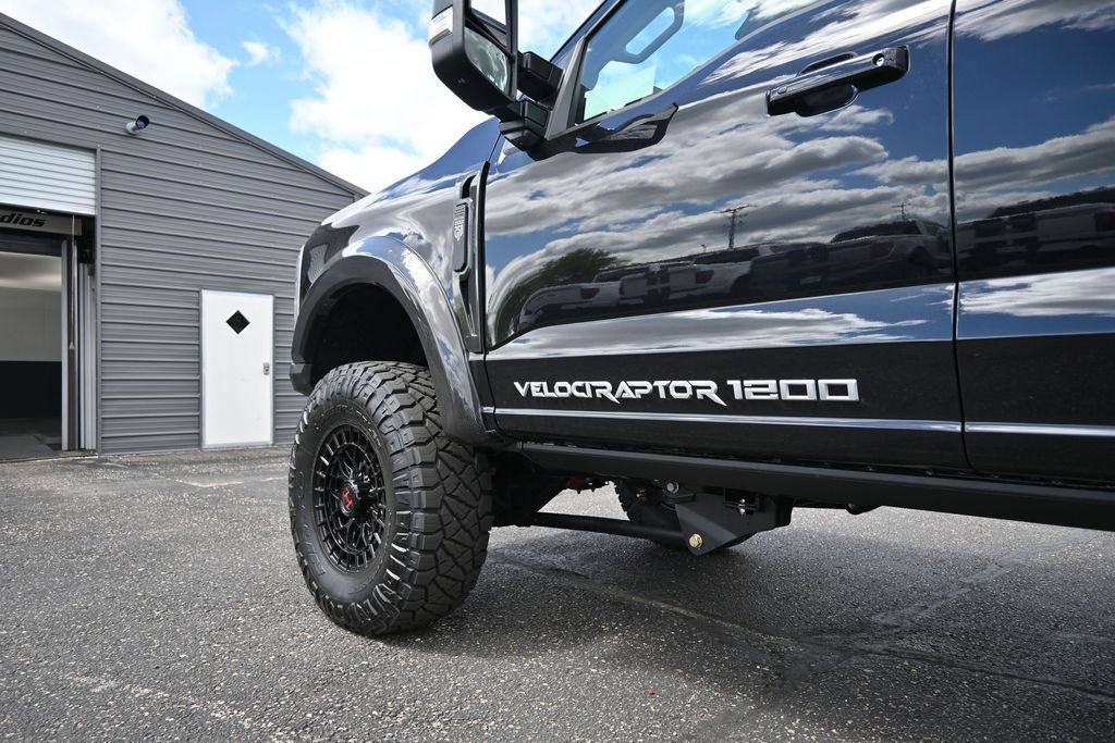 New 2026 Ford F250 Lariat w/ Black Appearance Package AWD/4WD image 16