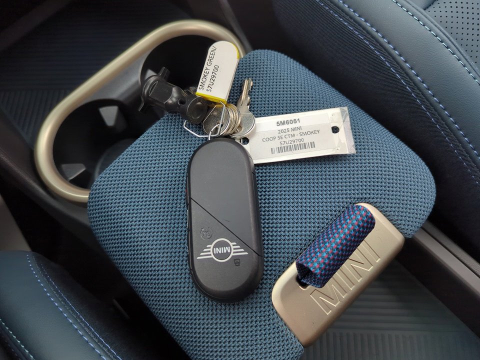 New 2025 MINI Cooper Countryman SE image 34