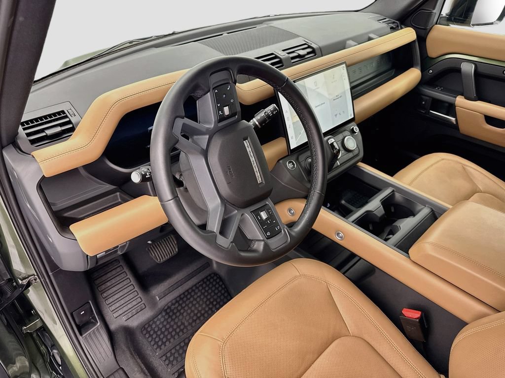 Used 2026 Land Rover Defender 110 S AWD/4WD image 9