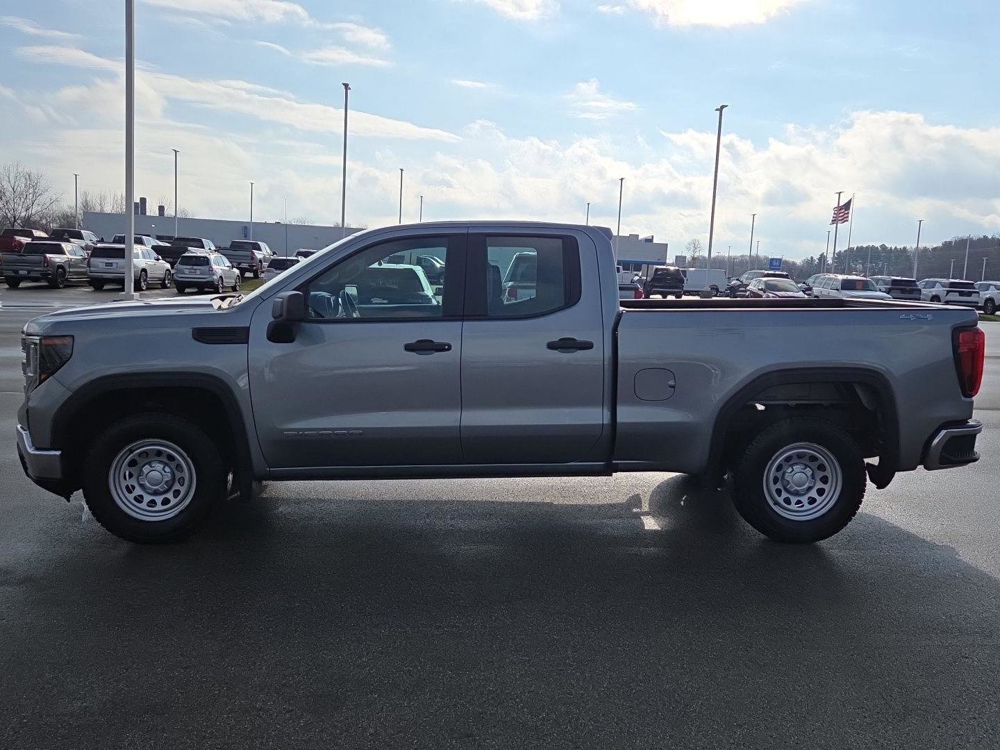 Used 2023 GMC Sierra 1500 Pro w/ Fleet Convenience Package image 2