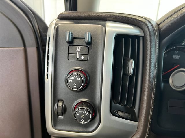 Used 2015 GMC Sierra 1500 SLT w/ SLT Preferred Package AWD/4WD image 16