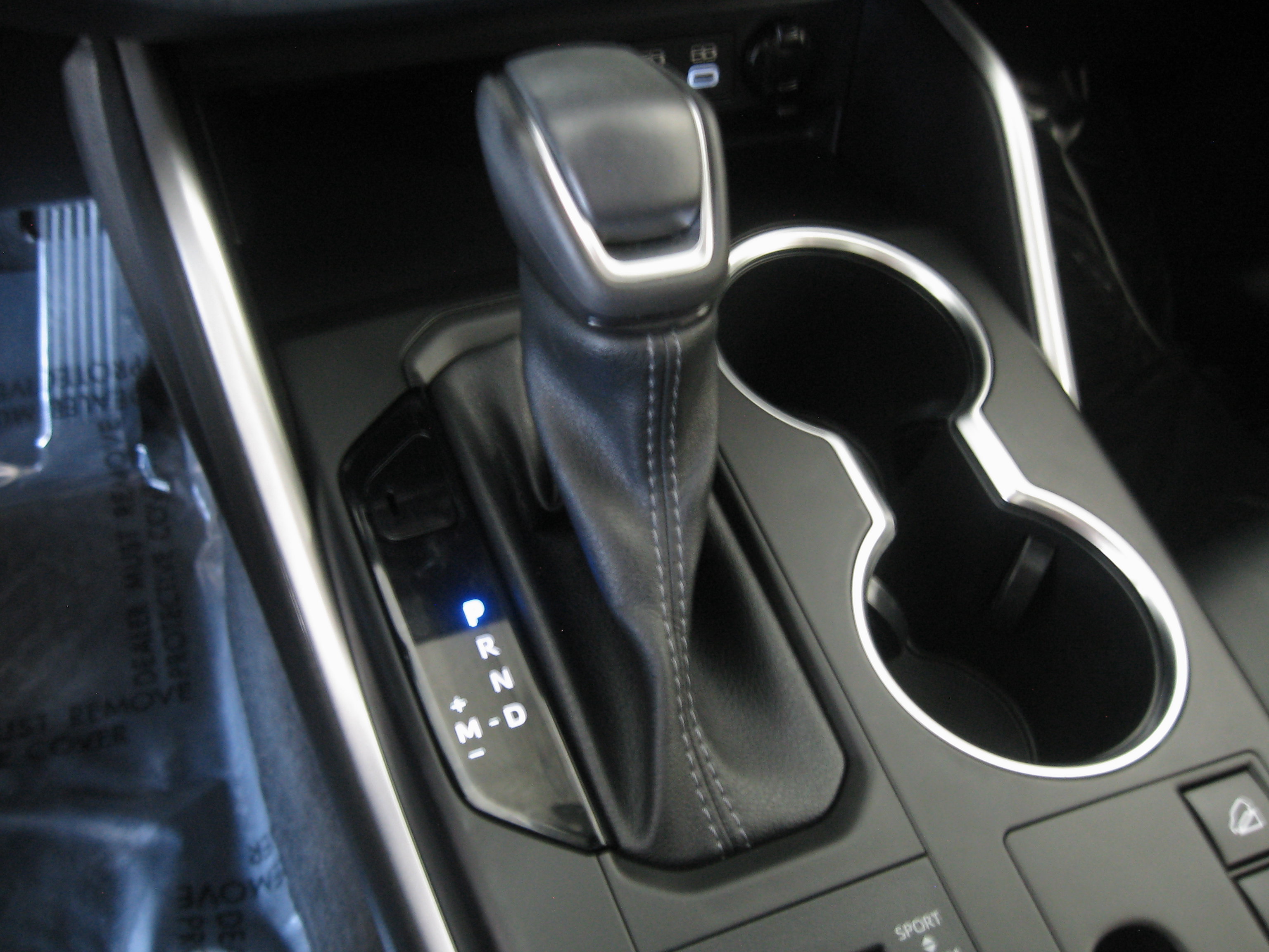 Used 2023 Toyota Highlander XLE image 18