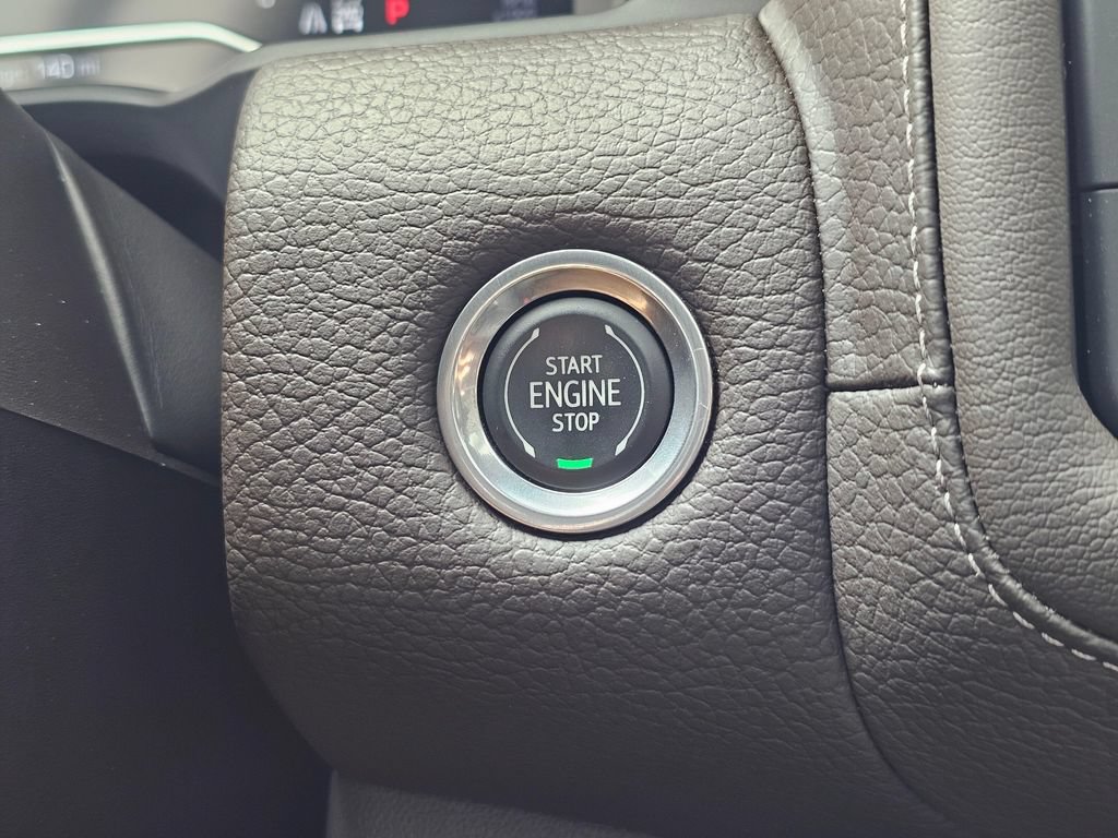 Used 2023 GMC Yukon Denali AWD/4WD image 36