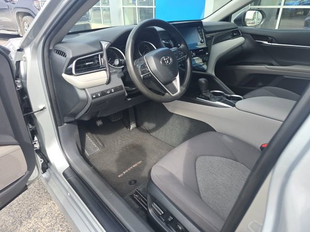 Used 2023 Toyota Camry LE image 10