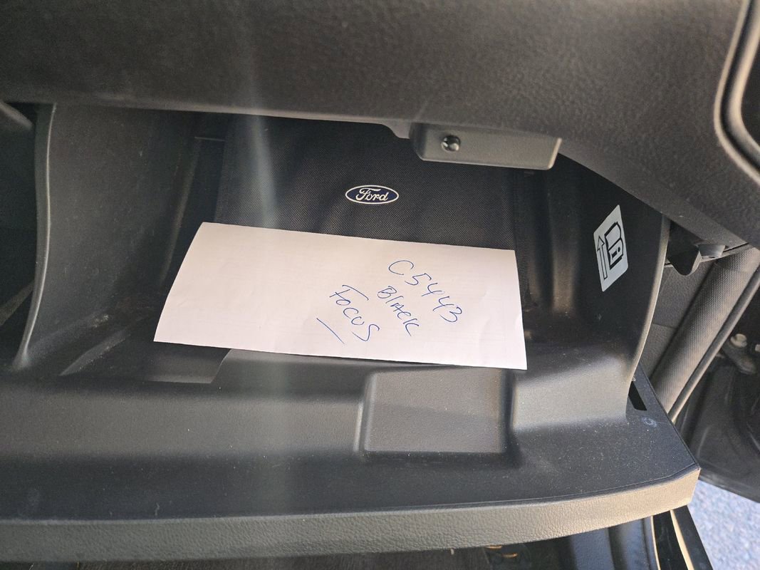 Used 2016 Ford Focus SE image 24