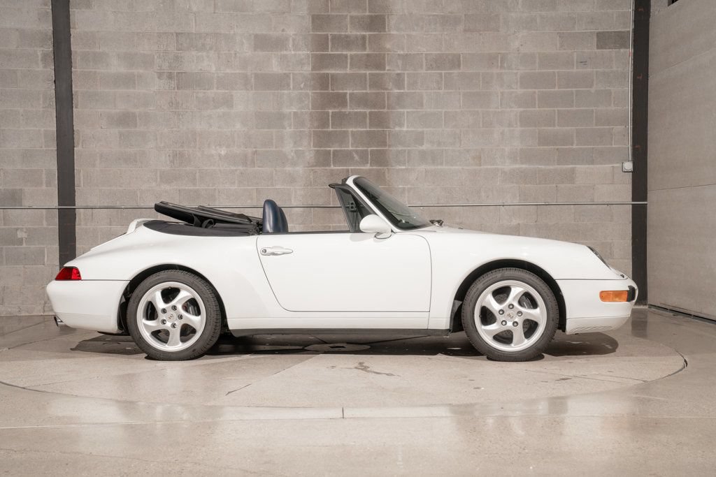 Used 1995 Porsche 911 Cabriolet image 2