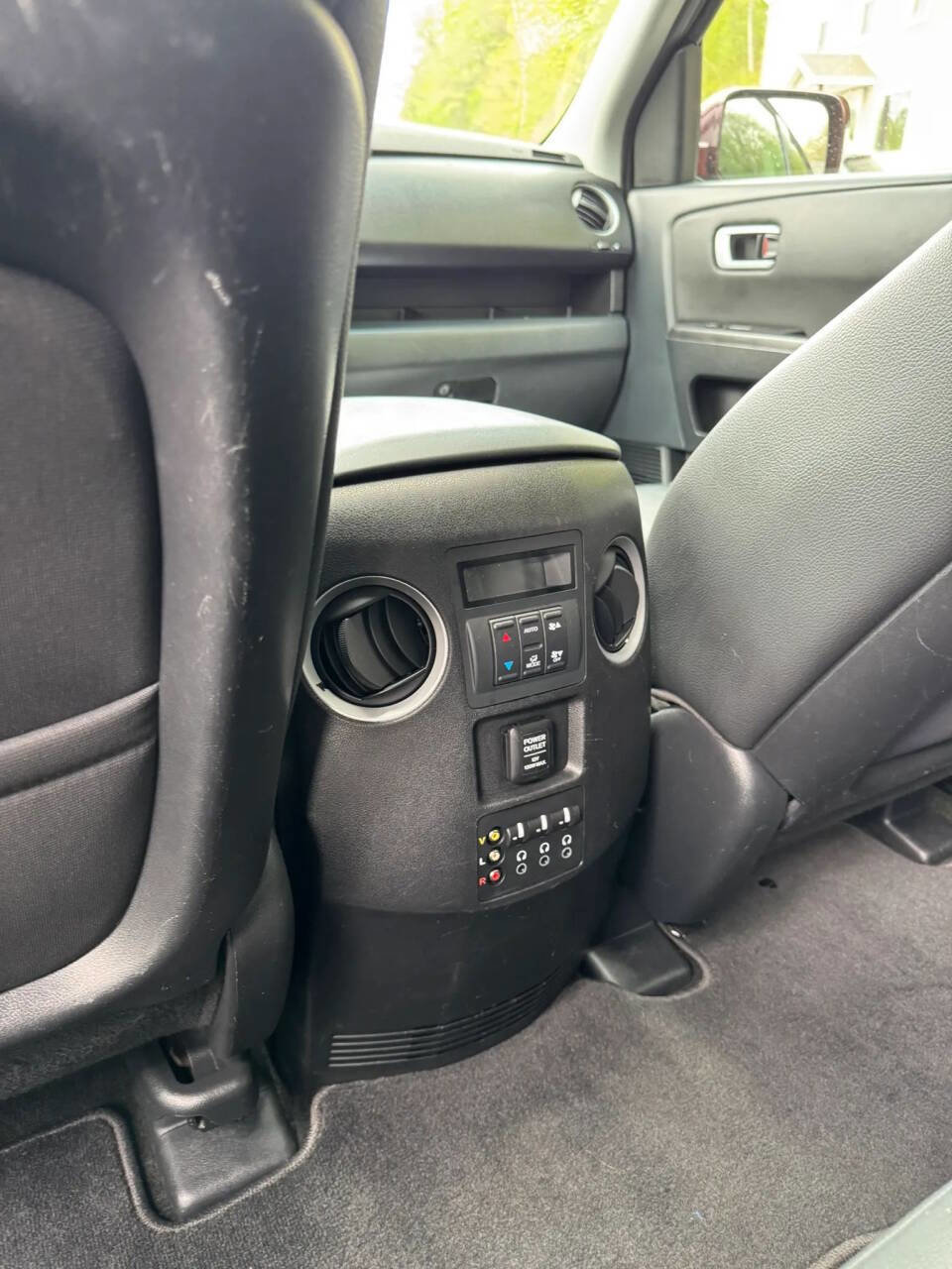 Used 2015 Honda Pilot Touring image 8