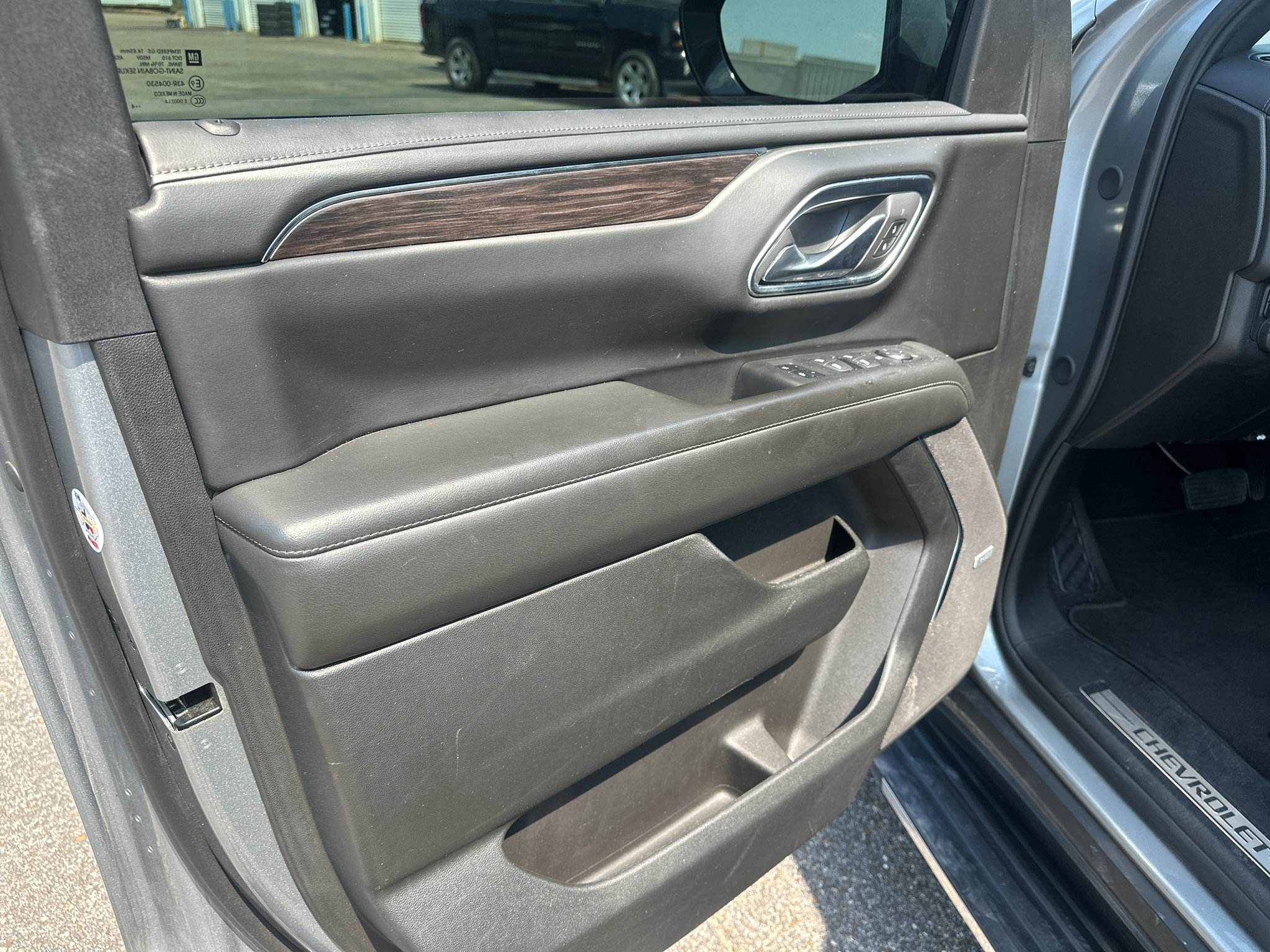 Used 2024 Chevrolet Tahoe LT AWD/4WD image 23