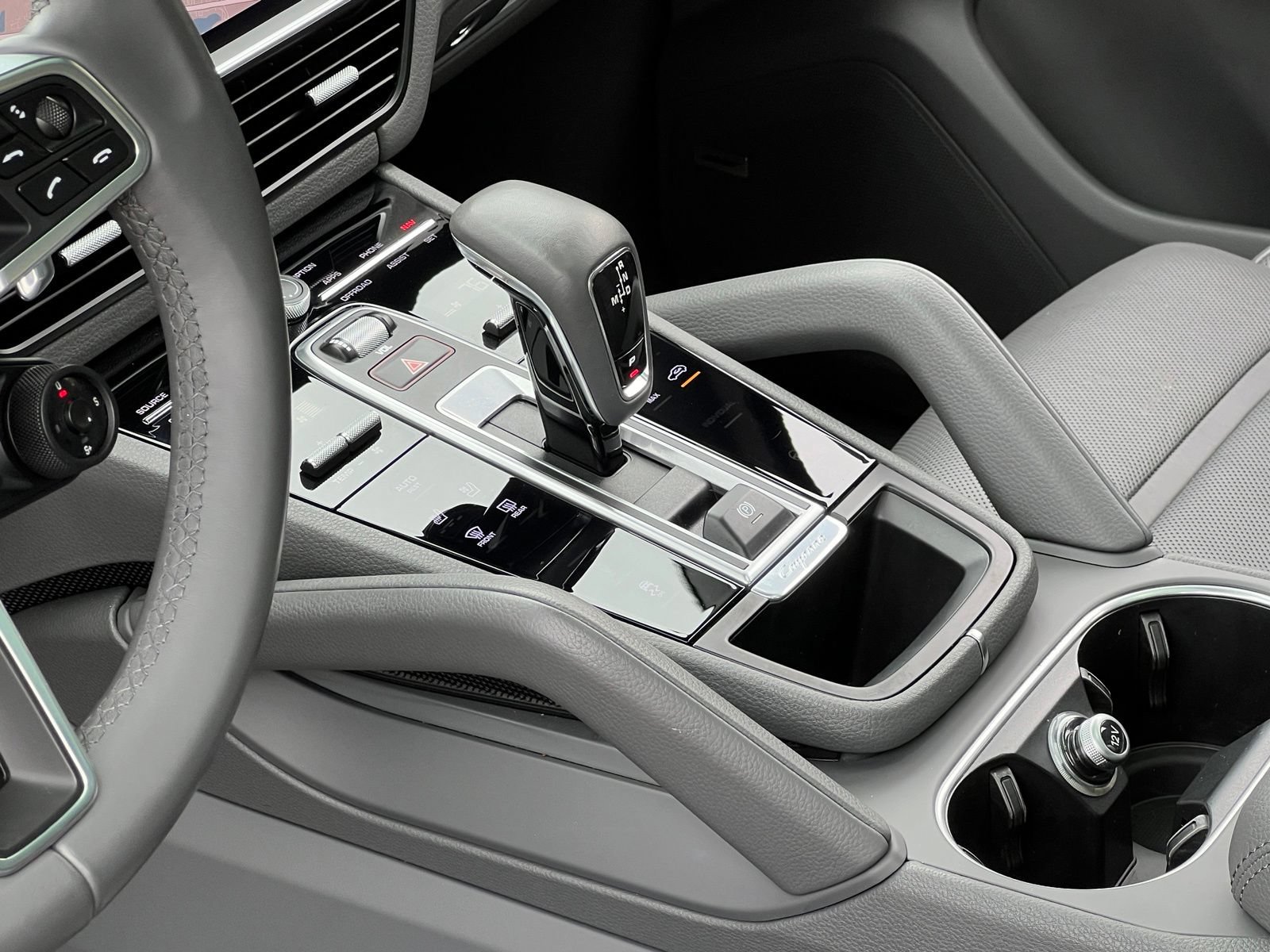 Certified 2023 Porsche Cayenne AWD/4WD image 34