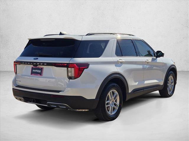 New 2026 Ford Explorer Active w/ Active Comfort Package image 2