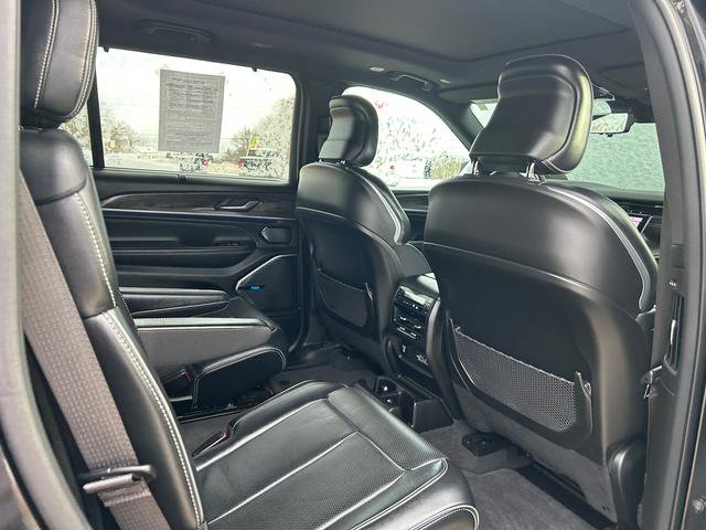 Used 2021 Jeep Grand Cherokee L Overland w/ Luxury Tech Group IV image 21