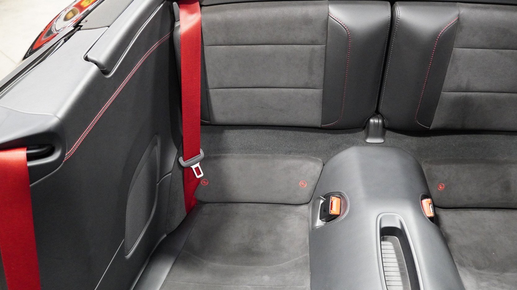 Used 2019 Porsche 911 Carrera 4 GTS image 41