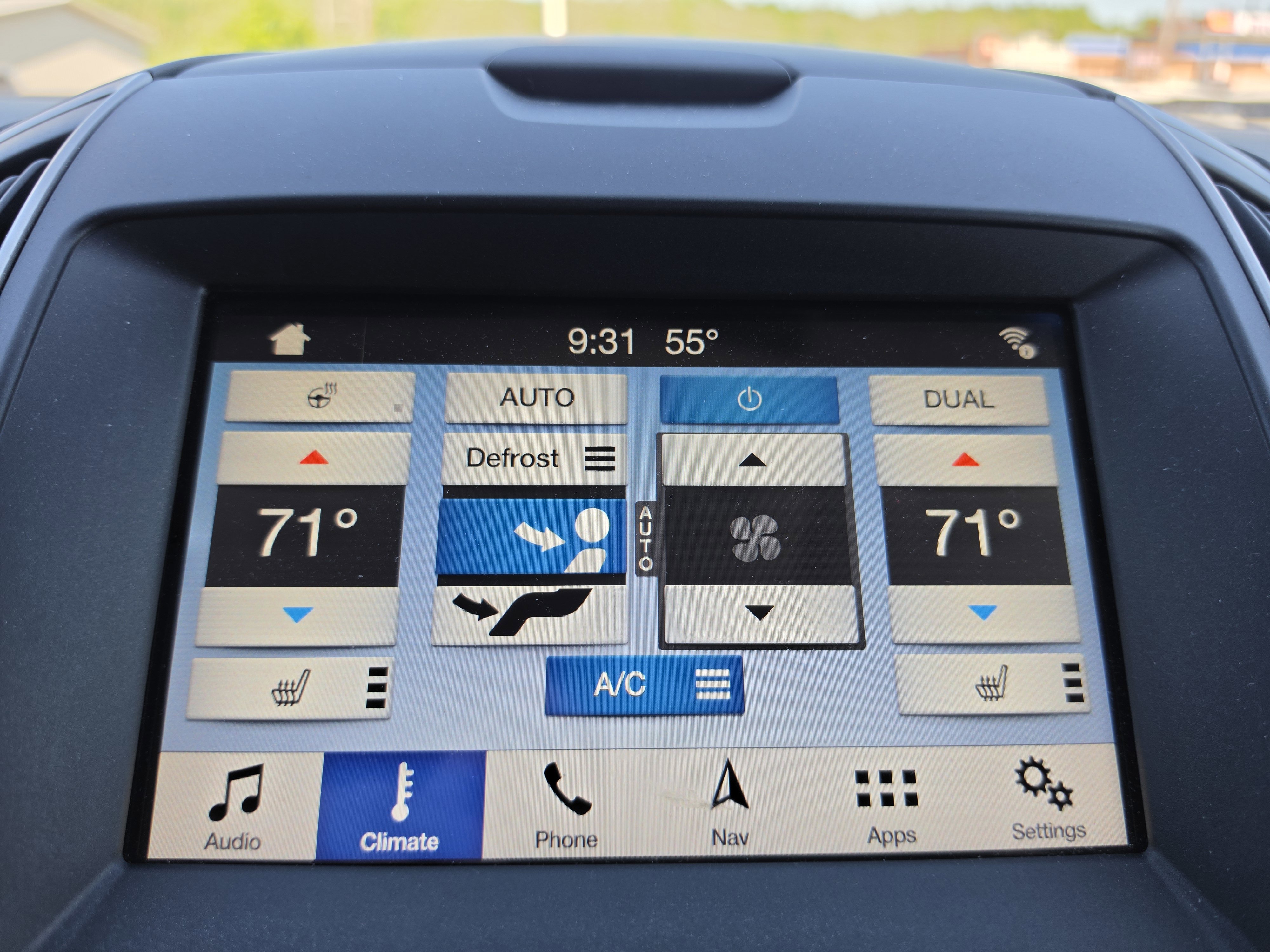 Used 2018 Ford Edge SEL w/ Equipment Group 201A AWD/4WD image 31
