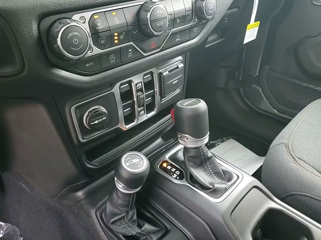 New 2026 Jeep Gladiator Sport AWD/4WD image 32