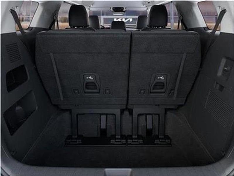 New 2026 Kia Carnival EX image 46