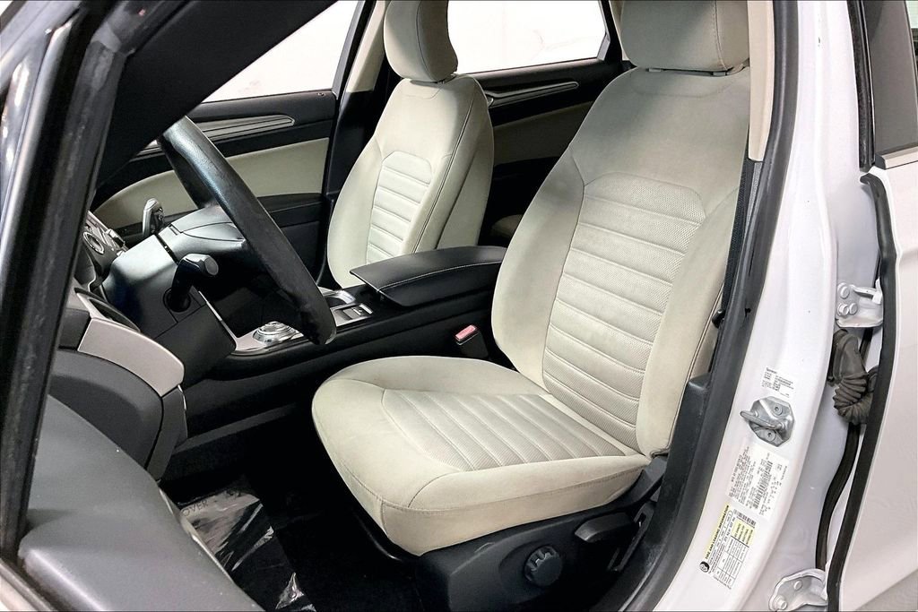 Used 2018 Ford Fusion S image 25