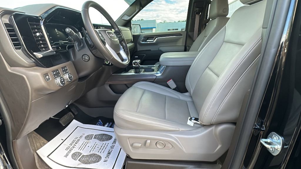 Used 2023 GMC Sierra 1500 SLT w/ SLT Premium Plus Package AWD/4WD image 11