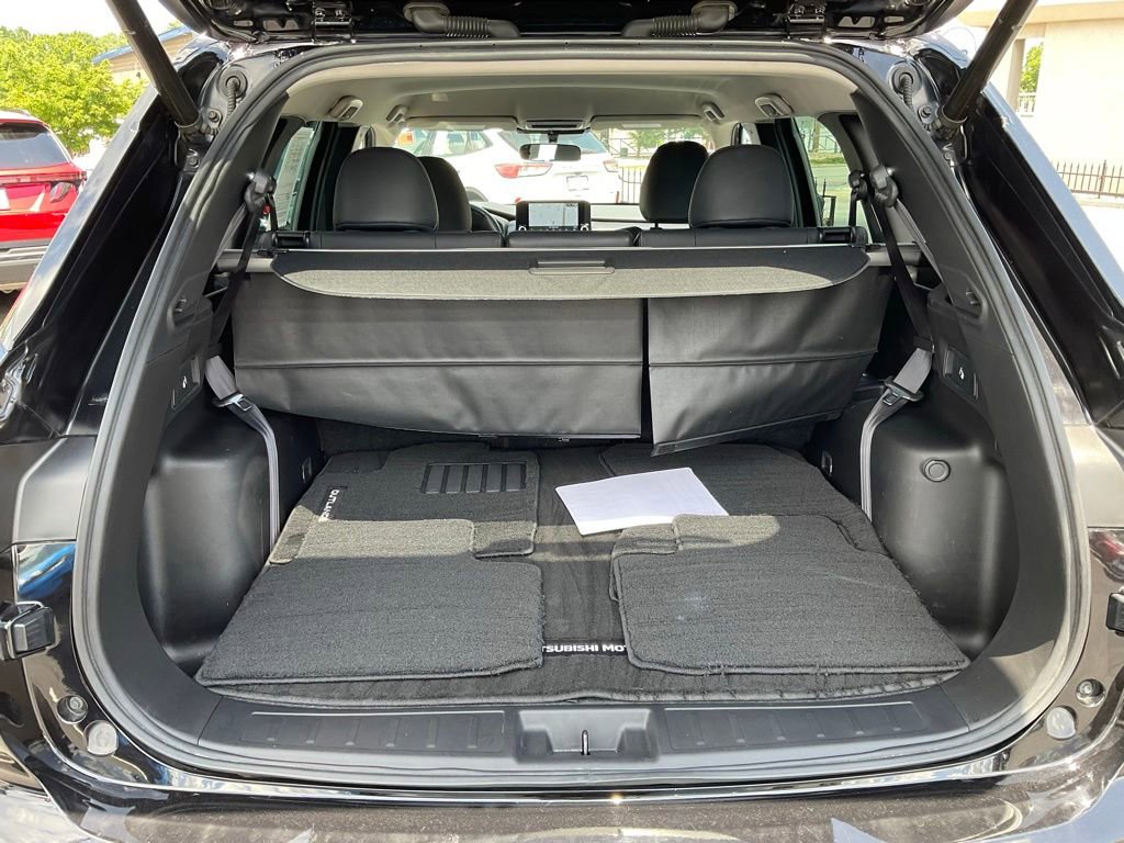 Used 2023 Mitsubishi Outlander SE AWD/4WD image 24