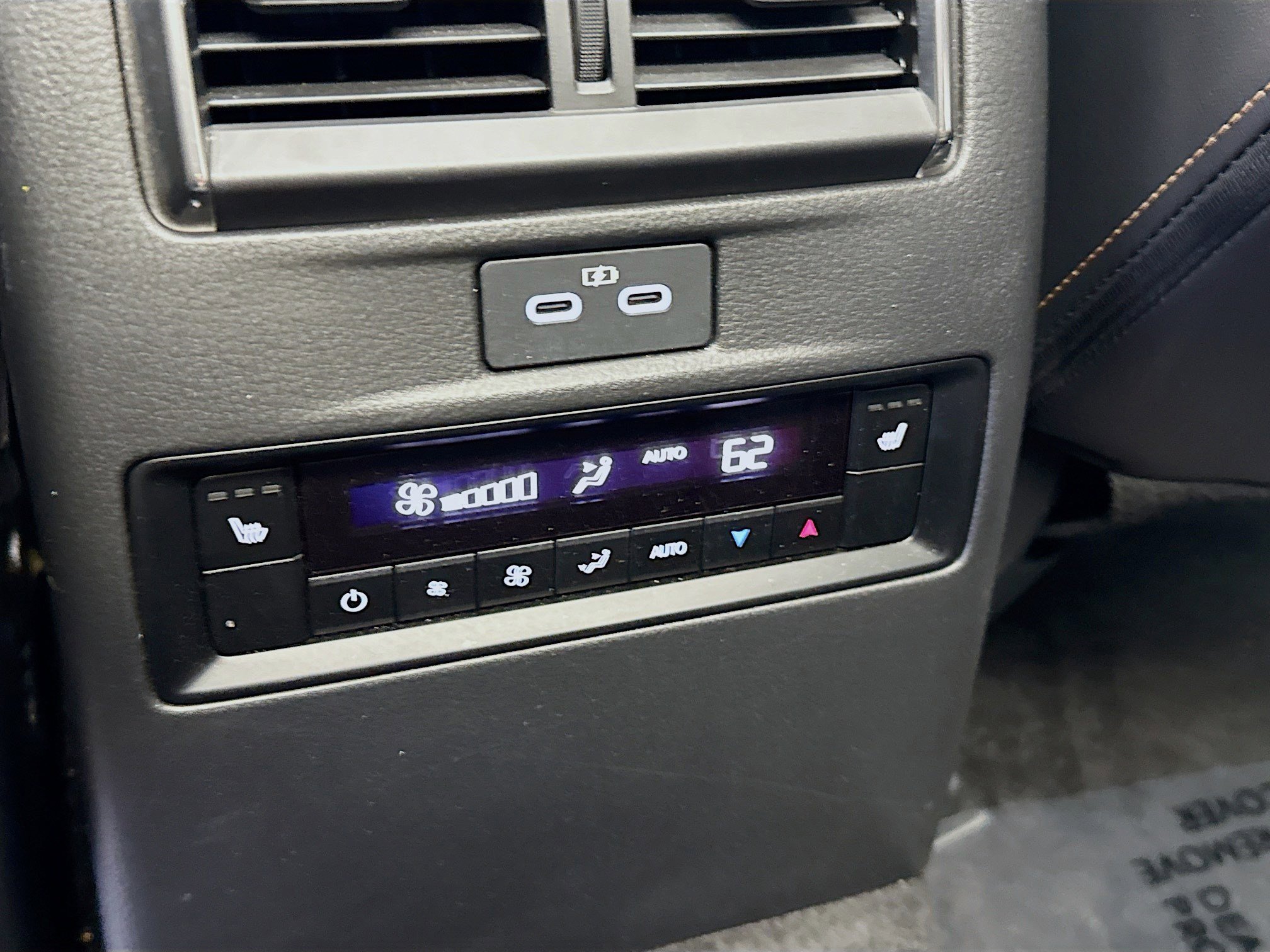 Used 2025 MAZDA CX-70 3.3 Turbo S w/ Premium Package image 20