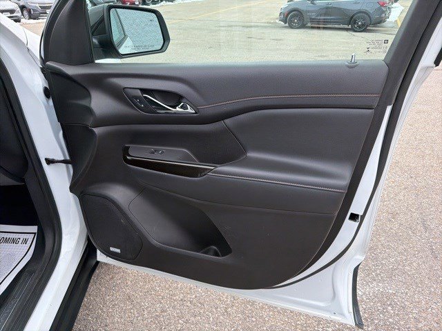 Used 2021 GMC Acadia AT4 w/ Technology Package image 20