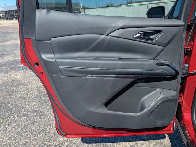 New 2026 Chevrolet Traverse LT w/ Driver Confidence Package image 9