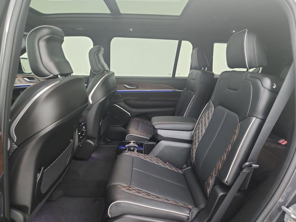 New 2025 Jeep Grand Cherokee L Summit w/ Obsidian Package image 32