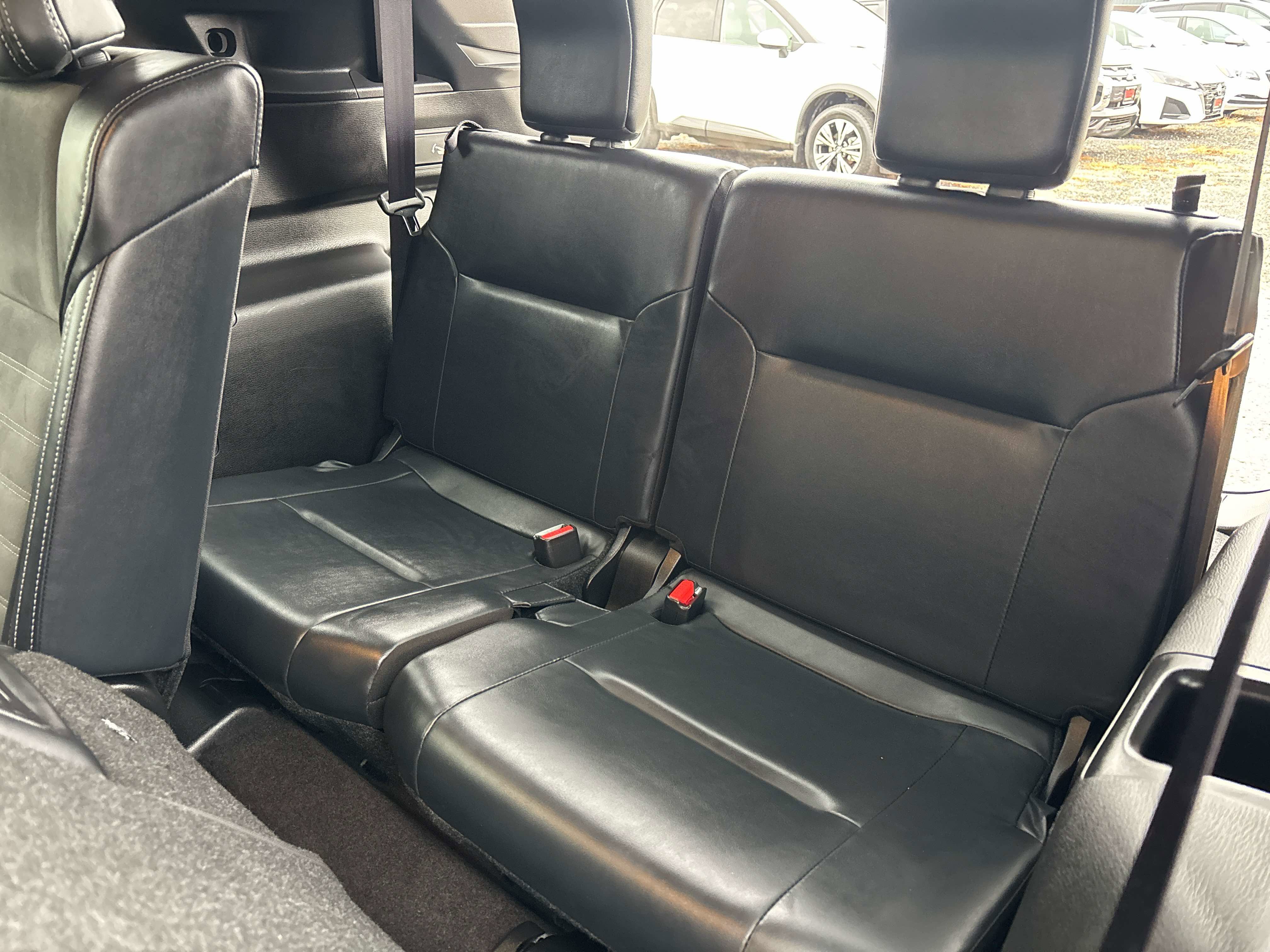 Used 2024 Mitsubishi Outlander SE image 15