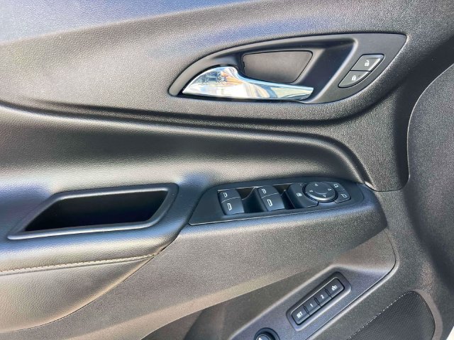 Used 2020 Chevrolet Equinox Premier AWD/4WD image 17