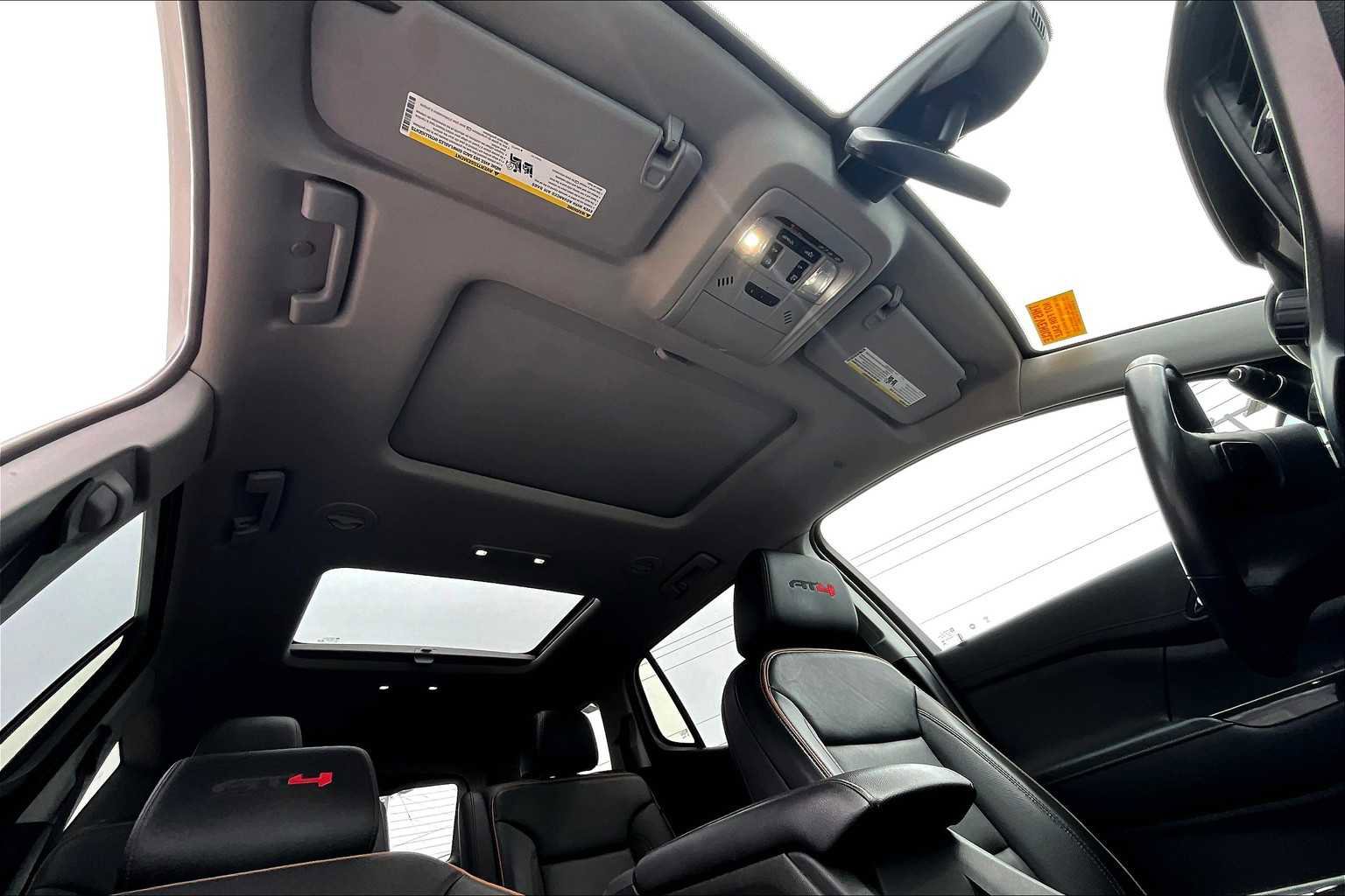 Certified 2022 GMC Acadia AT4 image 13