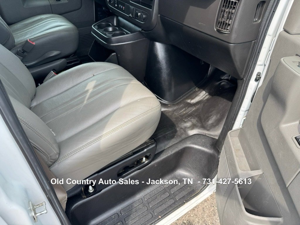Used 2020 GMC Savana 2500 w/ Communications Package RWD image 17