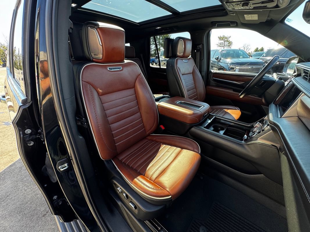 Used 2023 GMC Yukon Denali Ultimate image 36