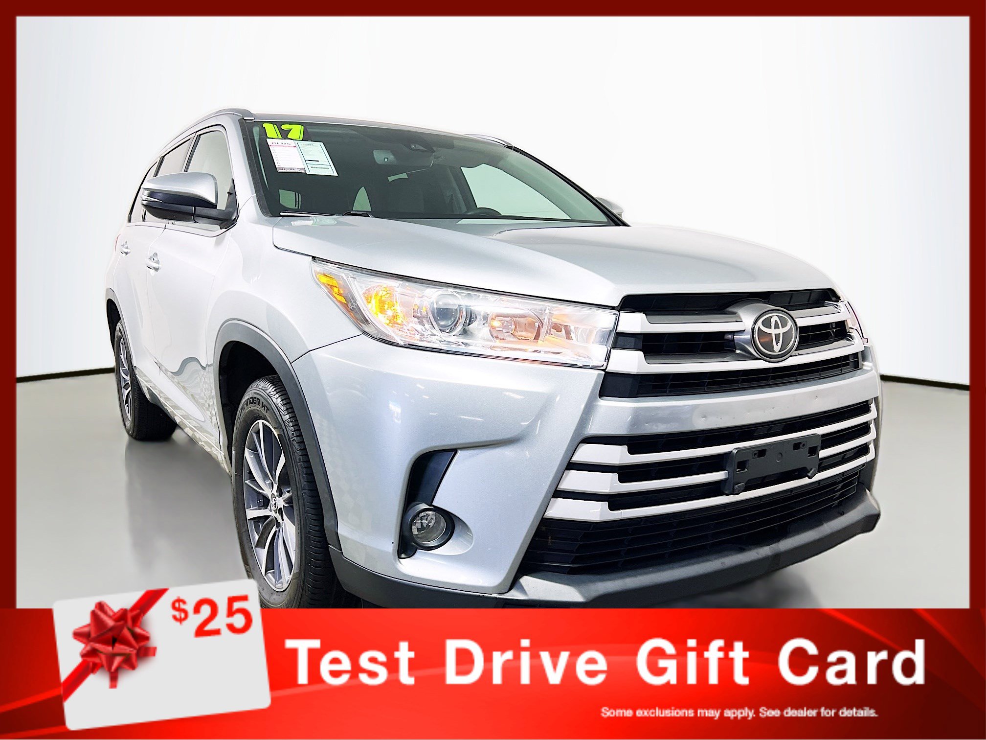 Used 2017 Toyota Highlander XLE image 1