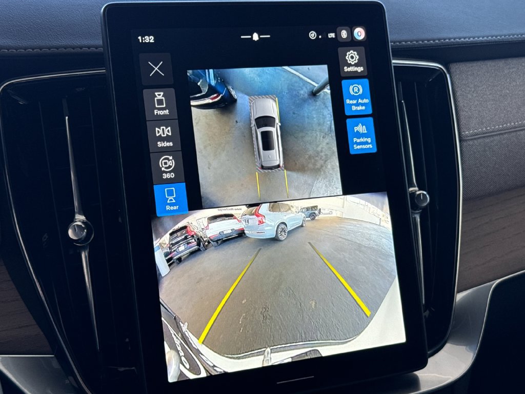Certified 2026 Volvo XC90 B6 Plus AWD/4WD image 20