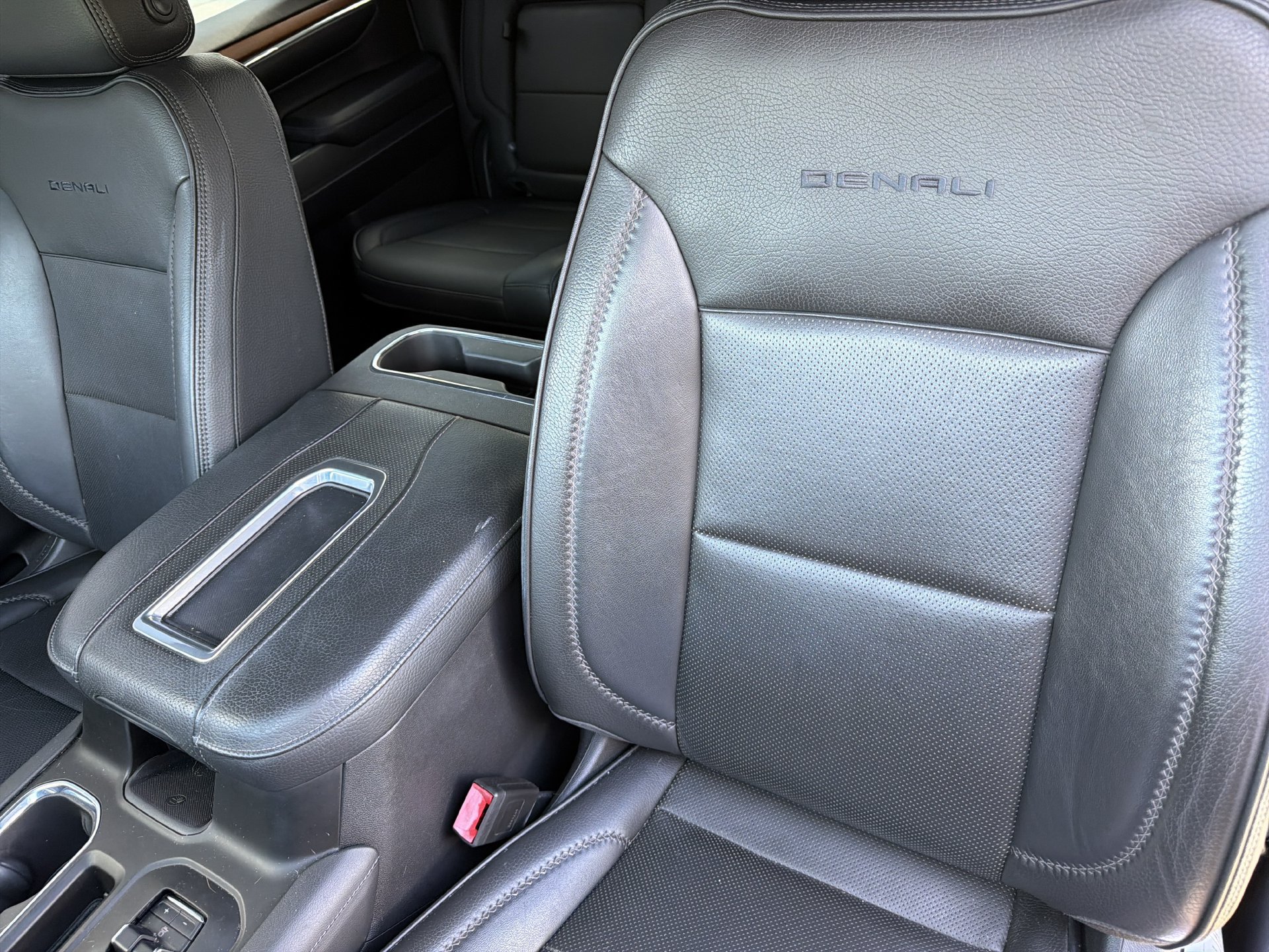 Used 2022 GMC Sierra 1500 Denali AWD/4WD image 22