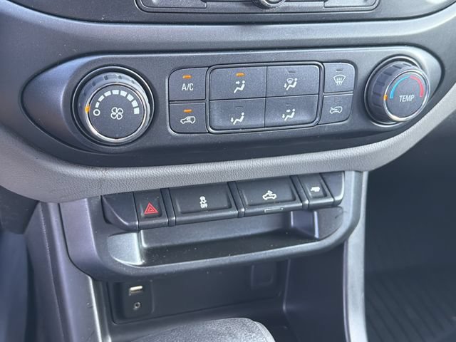 Used 2018 Chevrolet Colorado W/T w/ WT Convenience Package RWD image 31