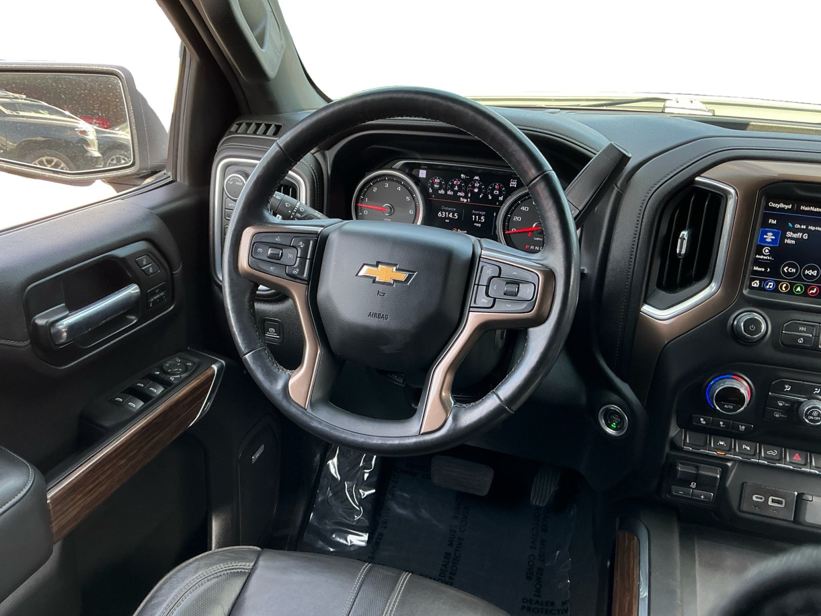 Used 2022 Chevrolet Silverado 1500 High Country AWD/4WD image 11