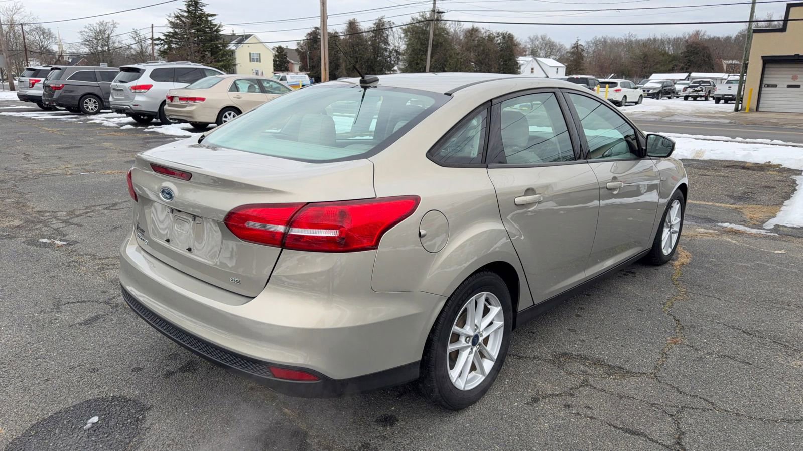 Used 2016 Ford Focus SE image 6