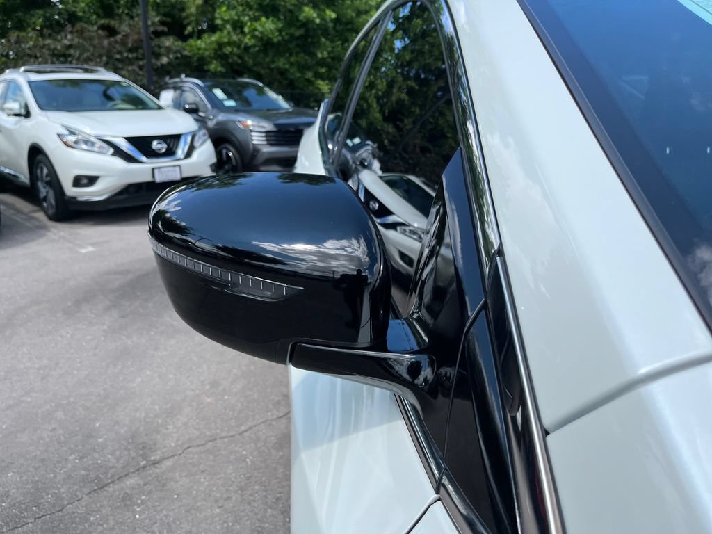 Used 2024 Nissan Murano SV w/ SV Midnight Edition Package FWD image 24