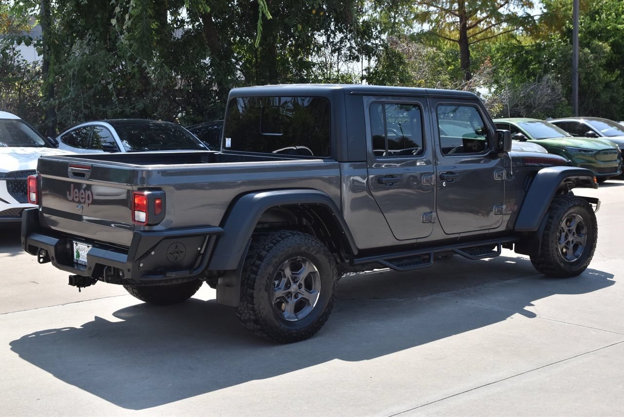 Used 2023 Jeep Gladiator Rubicon w/ Cold Weather Group AWD/4WD image 7