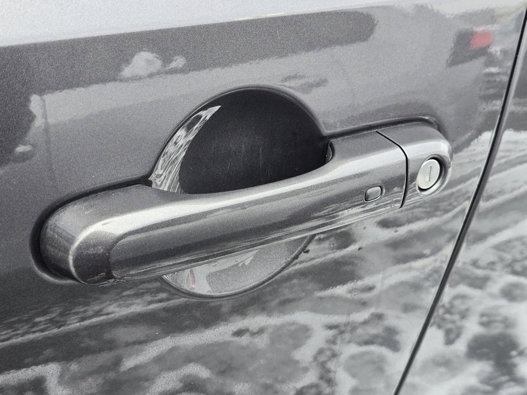 Used 2018 Jeep Renegade Latitude w/ Cold Weather Group image 23