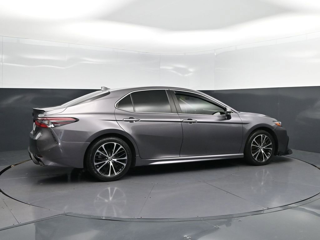 Used 2023 Toyota Camry SE image 8