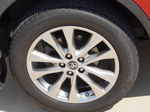 Used 2017 Toyota RAV4 Limited AWD/4WD image 11