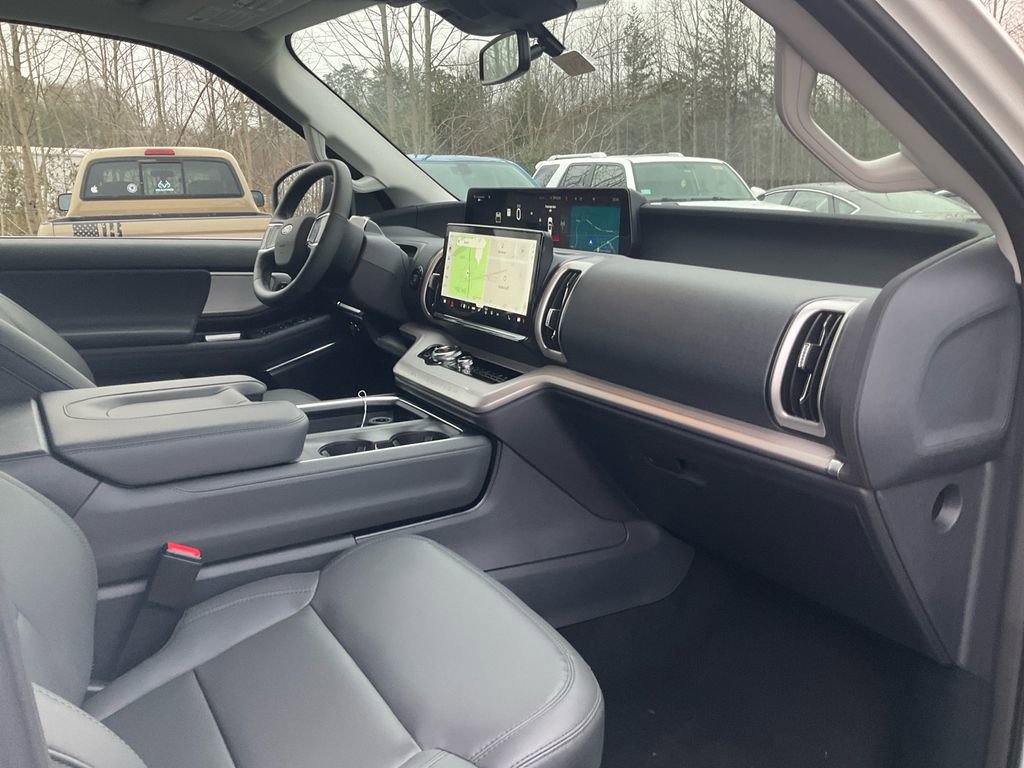 New 2026 Ford Expedition Max Active image 11