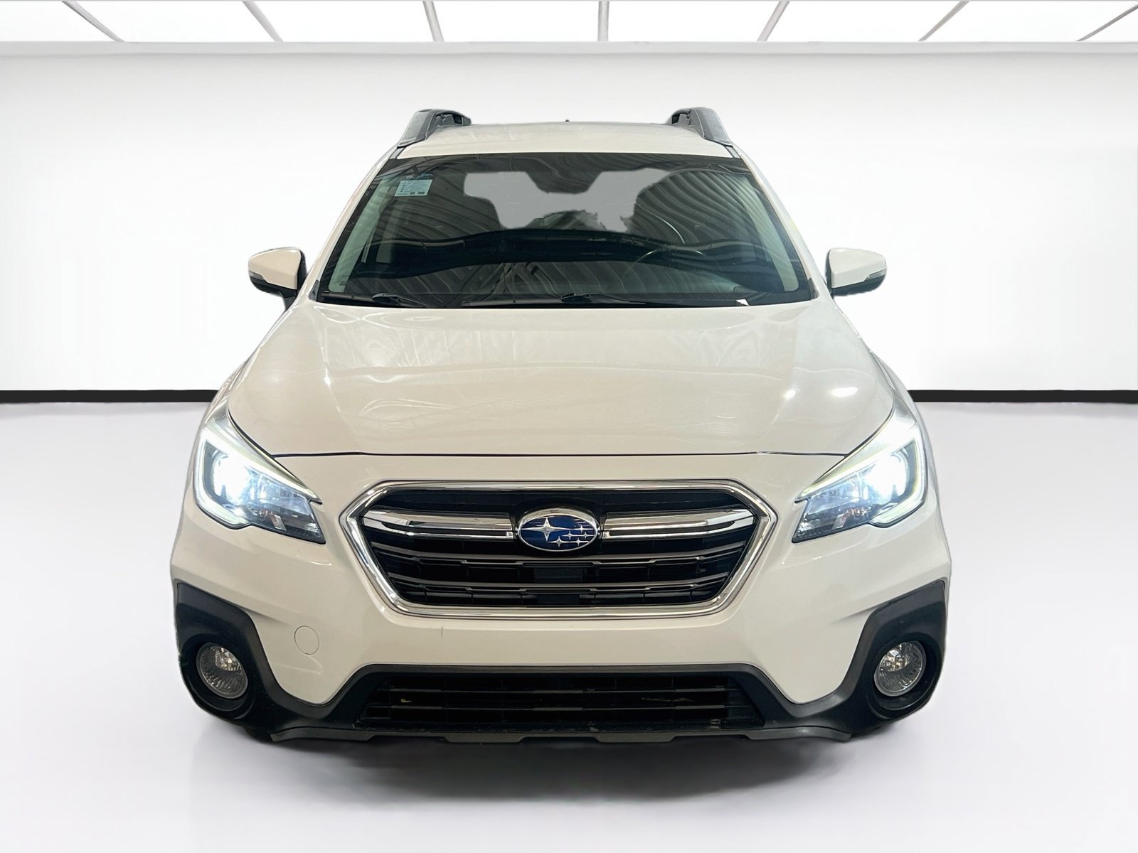 Used 2019 Subaru Outback 2.5i Premium AWD/4WD image 2