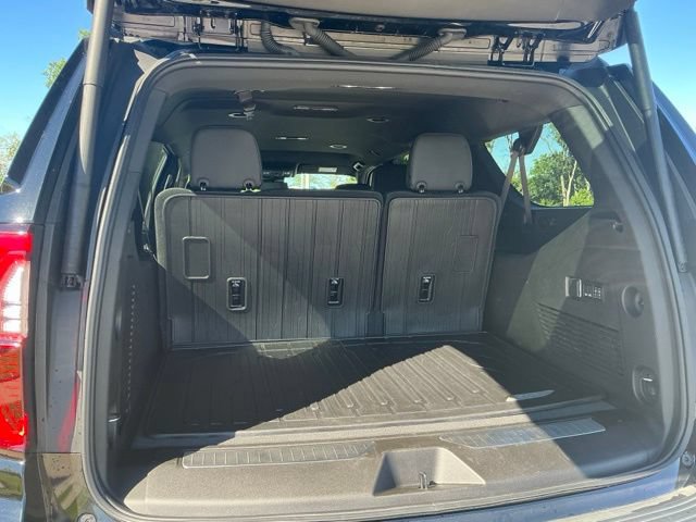 Used 2025 GMC Yukon XL Denali w/ LPO, Floor Liner Package AWD/4WD image 11