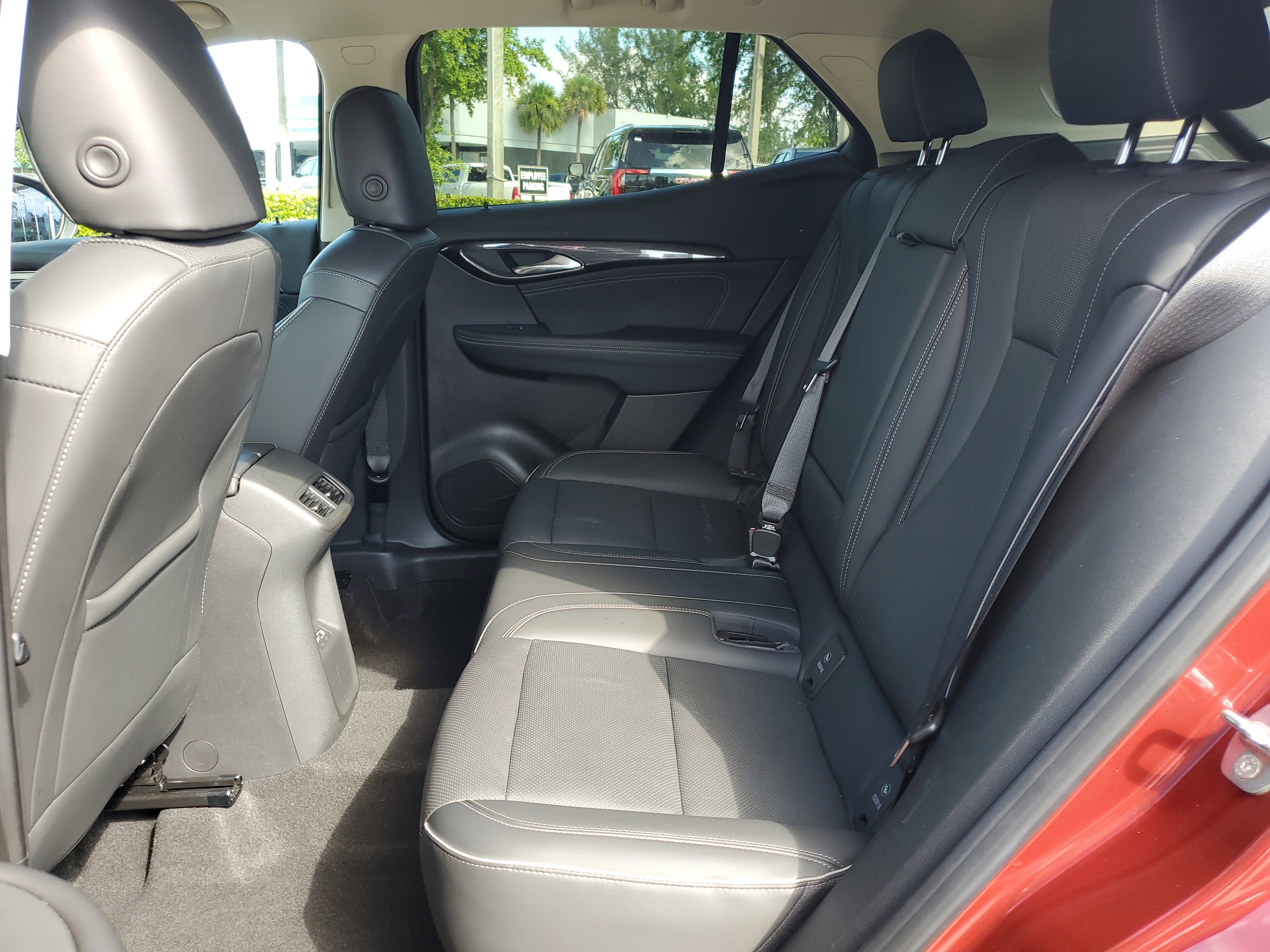 Used 2023 Buick Envision Essence image 16